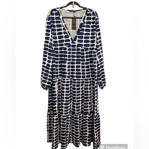 NWT women’s Sheilay blue and white geometric print maxi dress. Size 3X